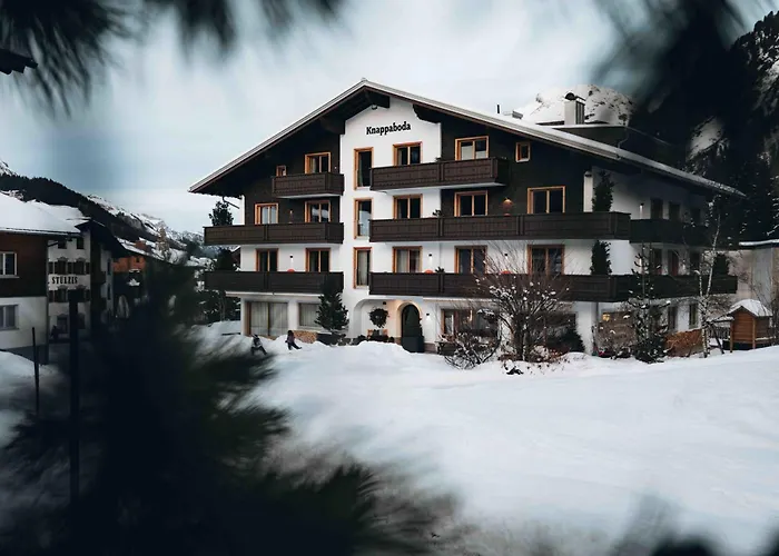 Knappaboda 4*